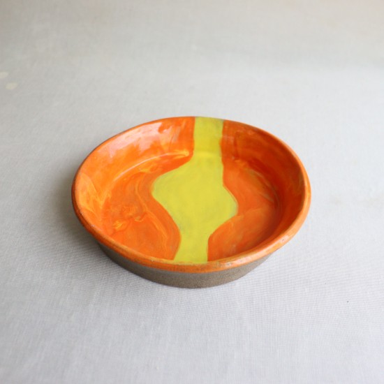 Yellow line ceramic plate