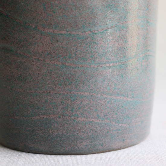 Scale ceramic mug
