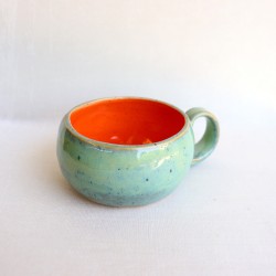 Juicy ceramic mug