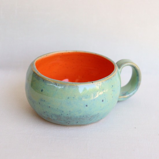 Juicy ceramic mug