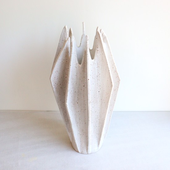 White Crown Ceramic Vase 