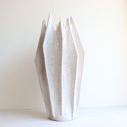 White Crown Ceramic Vase 