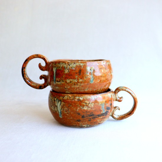 Amber ceramic mug 