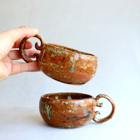 Amber ceramic mug 
