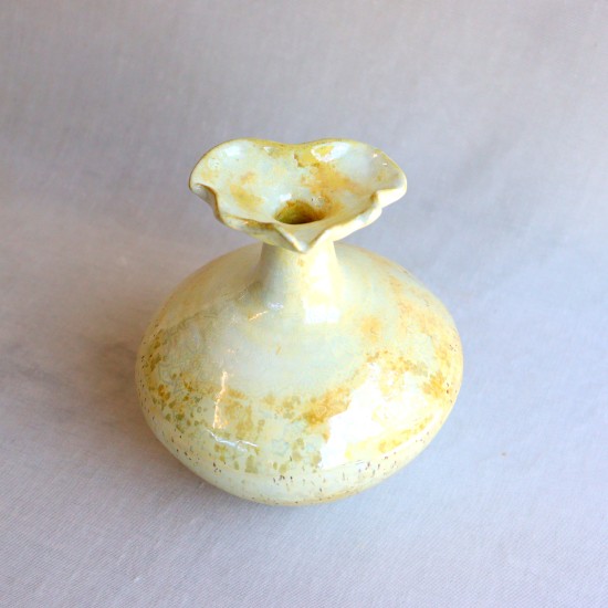Sunbeam ceramic vase